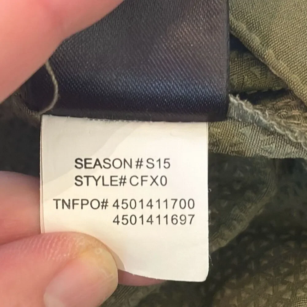 The North Face Mens Green Olive Cargo Shorts size 38‎ Style CFXO